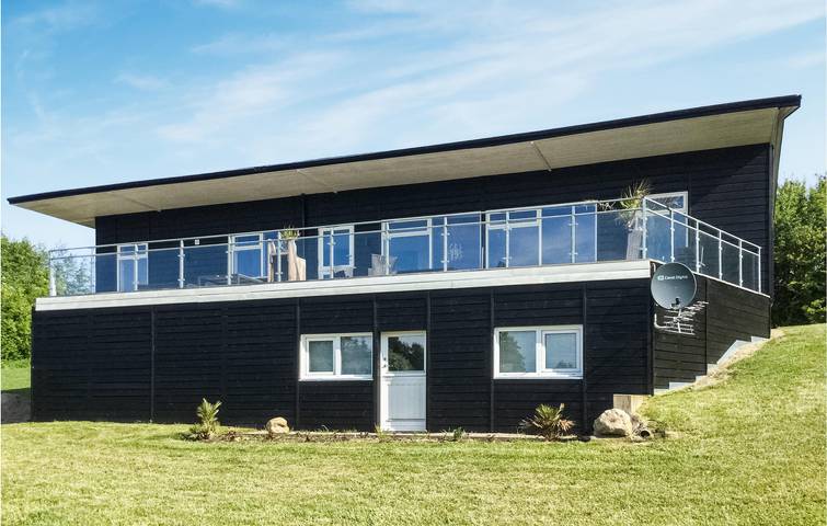 Ferienhaus für 6 Personen, mit Whirlpool und Terrasse sowie Sauna in Hostrup Strand