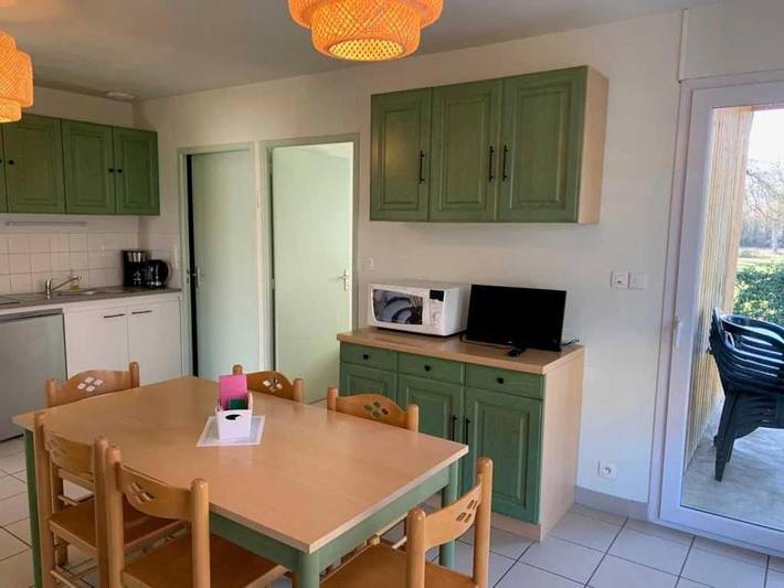 Location de vacances pour 6 personnes, avec bassin pour enfant et piscine, animaux acceptés à Cormatin - 4