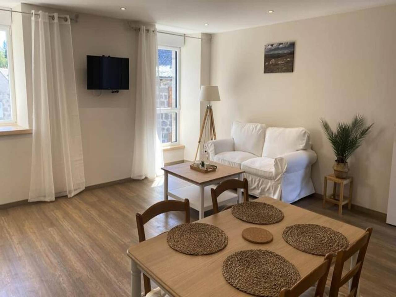 Appartement entier, Maison de vacances à La truyère in La Chaldette, Brion (Lozère)