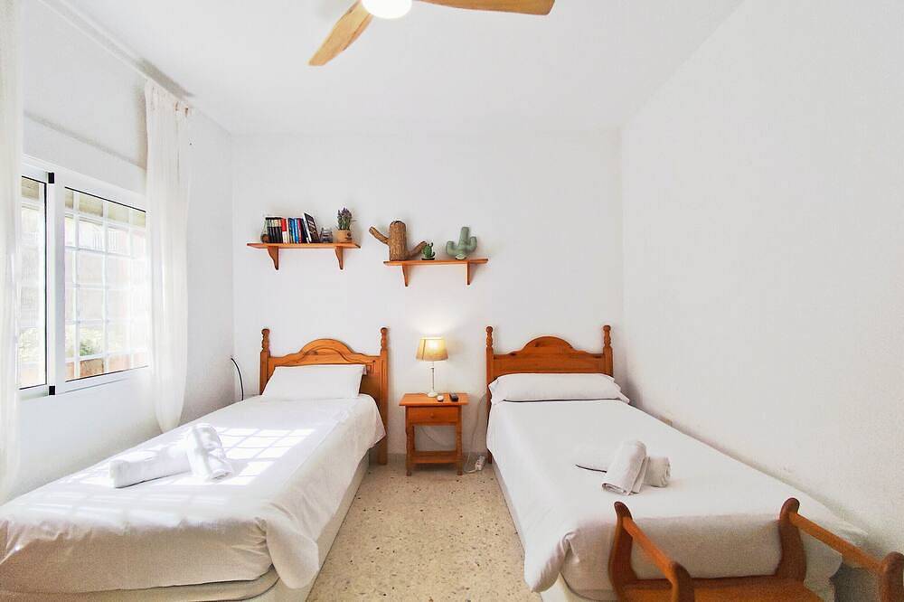 Semi-detached villa with large terrace with Bbq and private pool in Mar Menor, Costa Cálida