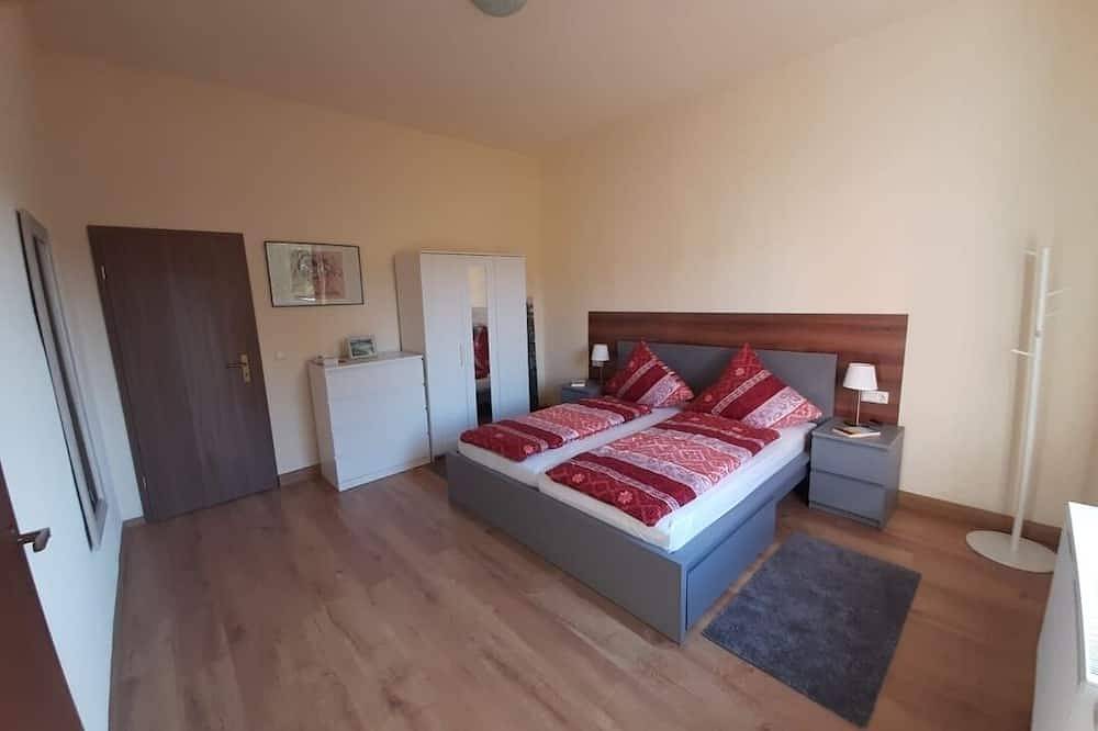 Ganze Wohnung, Ferienwohnung Nedingblick in Hauenstein, Landkreis Südwestpfalz