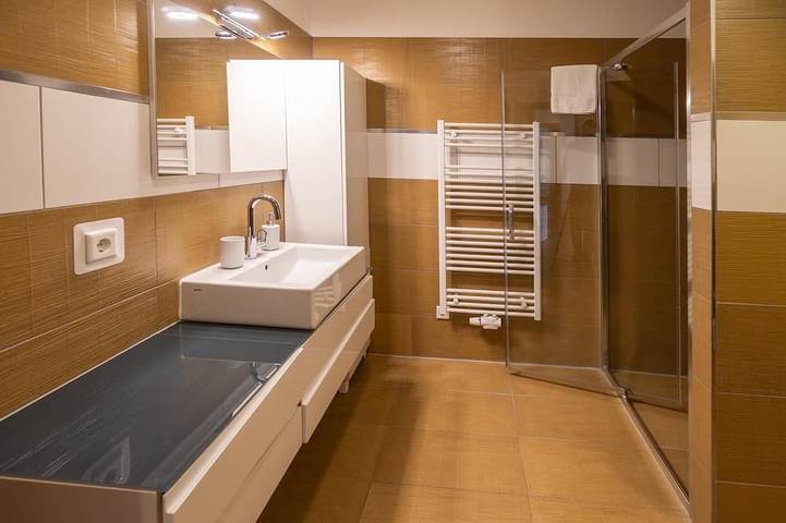 Ganze Wohnung, Ski apartment   Zell am See  Kaprun, Glacier skiing  3029 m  snow sure  Dec-May in Piesendorf, Pinzgau