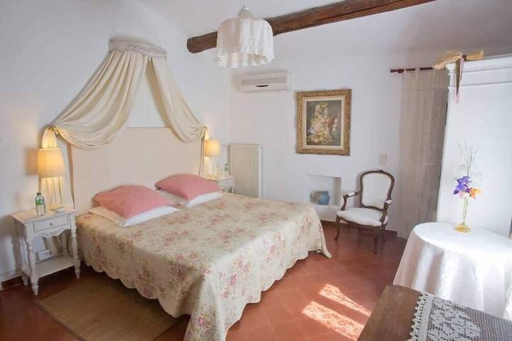 Location de vacances pour 5 personnes, avec jardin et jacuzzi ainsi que piscine et sauna, animaux acceptés à Saint-Sébastien-d'Aigrefeuille - 4