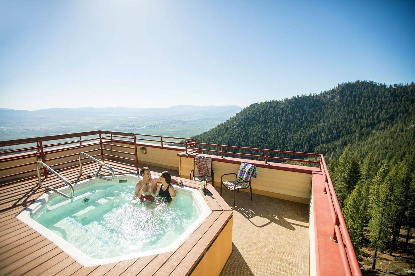 Entire studio, Holiday Inn Club Vacations Tahoe Ridge Resort in Kingsbury, Heavenly