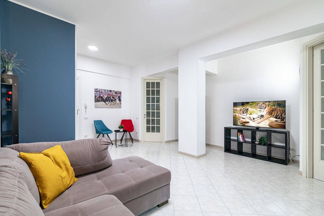 Entire apartment, Roomy Apartment Close to Siena Center! in Siena, Siena Province