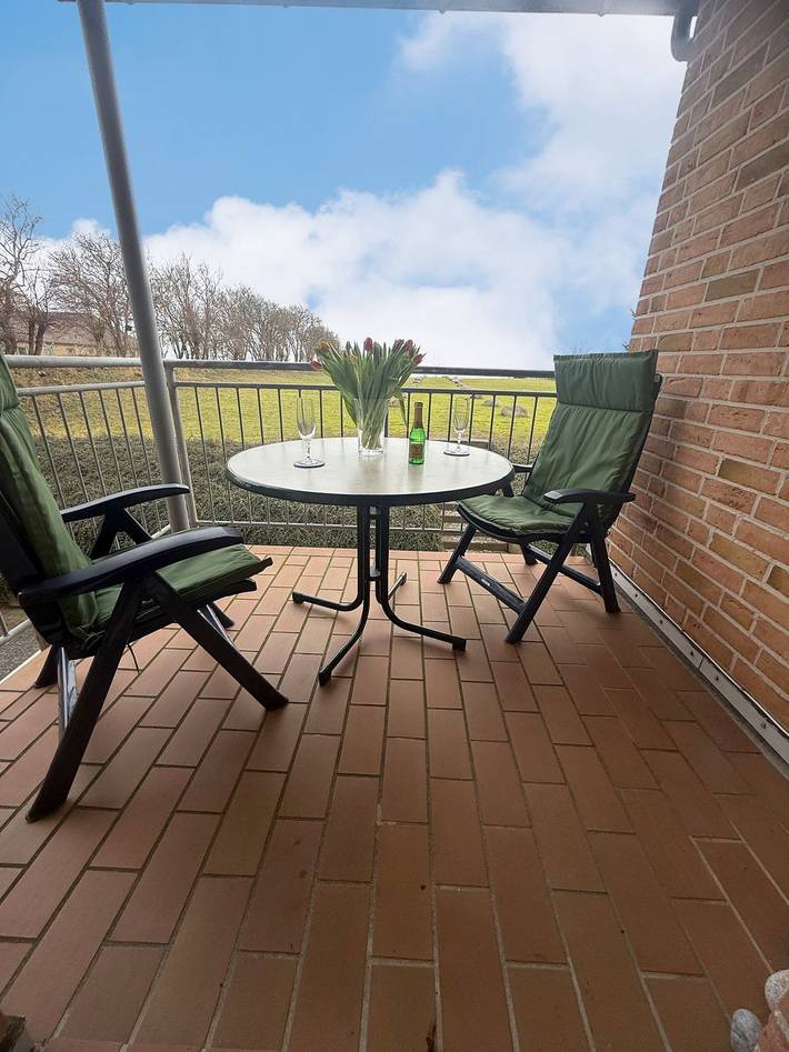 Ferienwohnung für 4 Personen, mit Balkon und Terrasse sowie Garten auf Fehmarn - 2