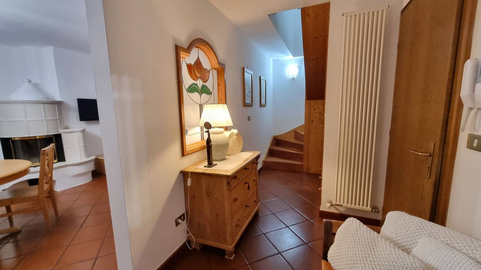 Geheel vakantieappartement, Vakantieappartement voor 8 personen met balkon in Campitello di Fassa, Dolomiti Superski