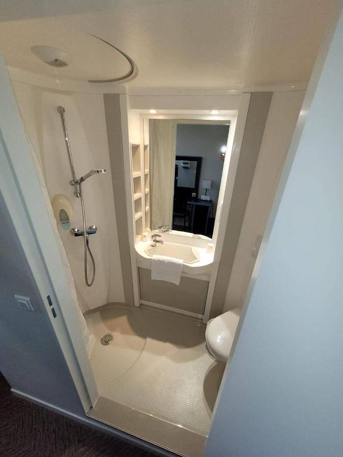 Hôtel pour 2 personnes, avec terrasse à Brens - 3