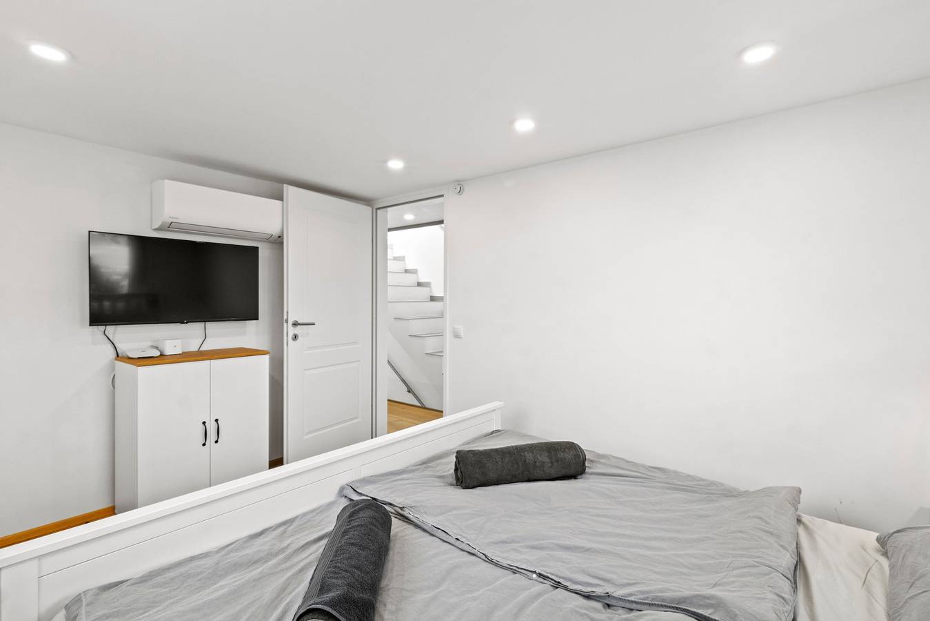 Villa Jäger met verwarmd zwembad (beschikbaar vanaf 23.03.26) in Wenen met privéterras, balkon en wifi, foto 11