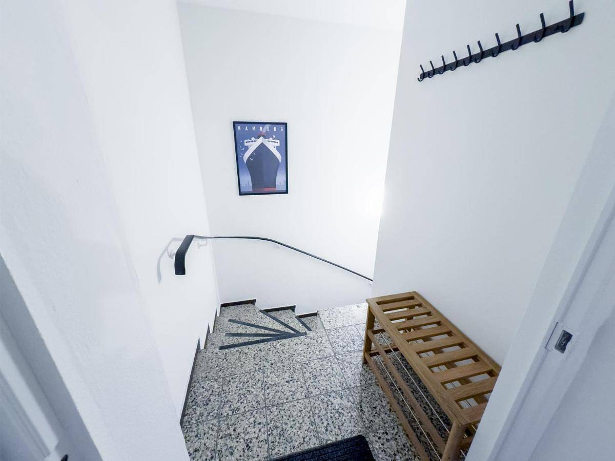 Single Room with Shared Shower and Toilet in Harburg (Hamburg), Hamburg