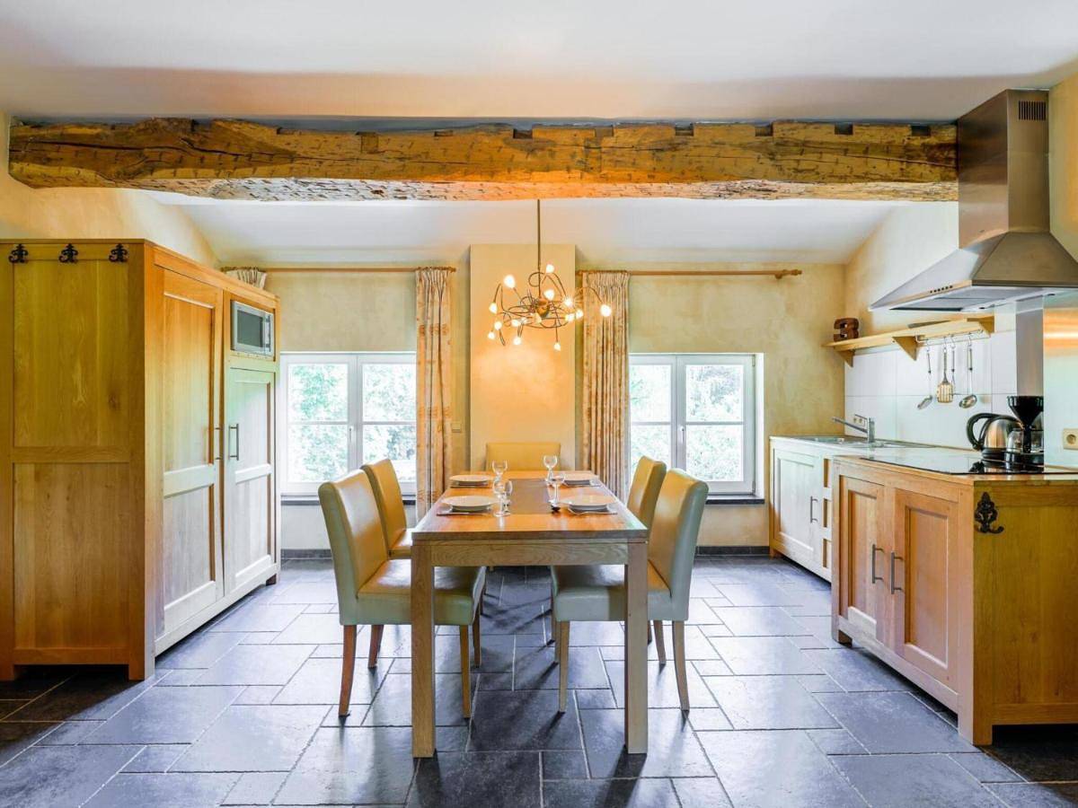 Spacious apartment in a 16th-century castle in Aywaille, Région de Liège
