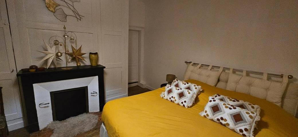 Location de vacances pour 2 personnes, avec Terrasse ainsi que Jardin et Vue dans Larzicourt - 4