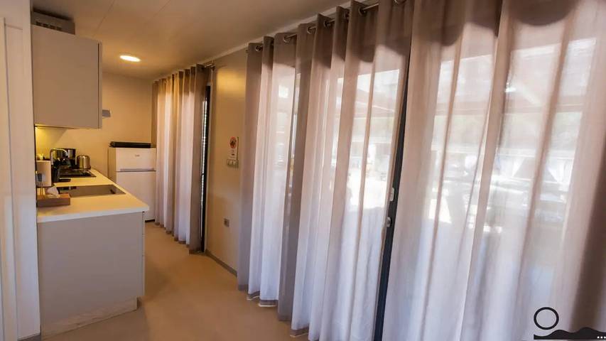 Camping für 5 Personen, mit Terrasse und Pool in Zadar - 2