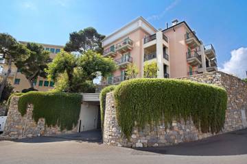 Vacation Rental for 6 Guests in Imperia, Ligurian Alps, Picture 3