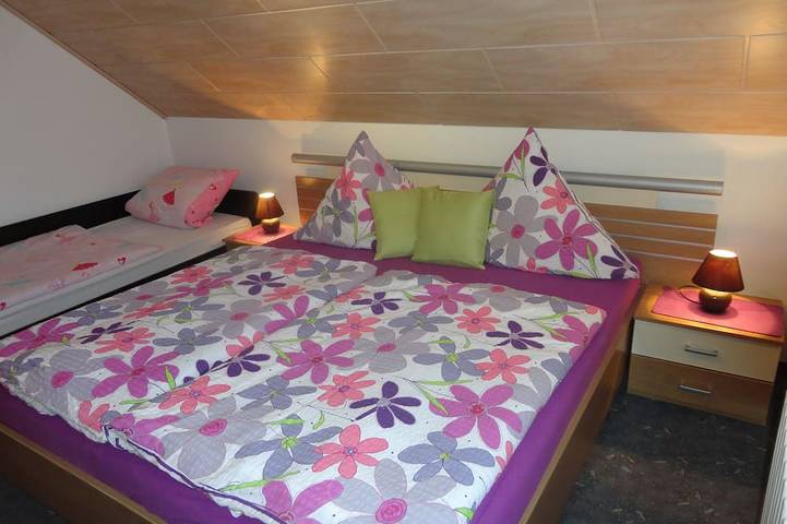 Ferienwohnung für 5 Personen, mit Balkon und Garten in Pottenstein - 2