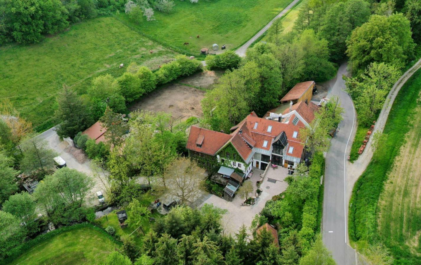 Ganze Wohnung, Landhauswohnung mit Kamin, Sauna & Flussblick in Gersfeld, Rhön-Hessen