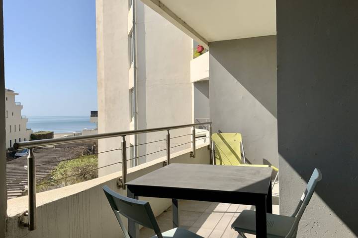 Gîte pour 4 personnes, avec terrasse, adapté aux familles dans Plage Rive Droite - 2
