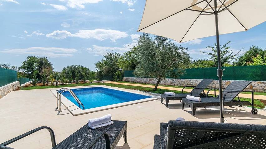 Villa für 4 Personen, mit Pool und Garten sowie Balkon in Rovinj - 4