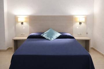 Hotel in Cala d'Or, Santanyí für 3 