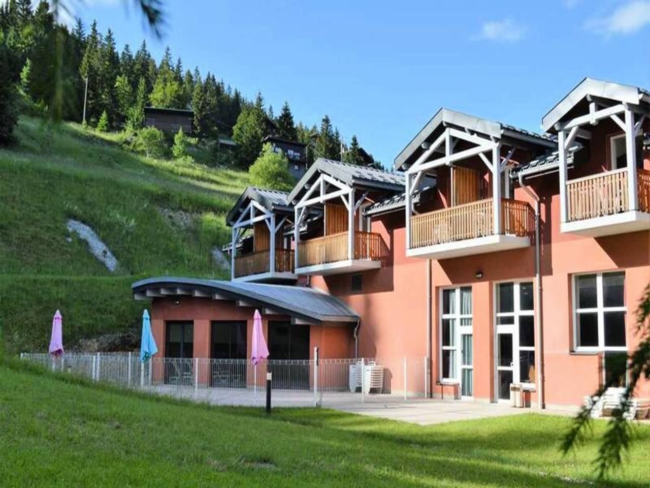 Ganze Wohnung, Ferienhaus in Bois d'Amont mit Sauna in Bois-d'Amont, Regionaler Naturpark Hochjura