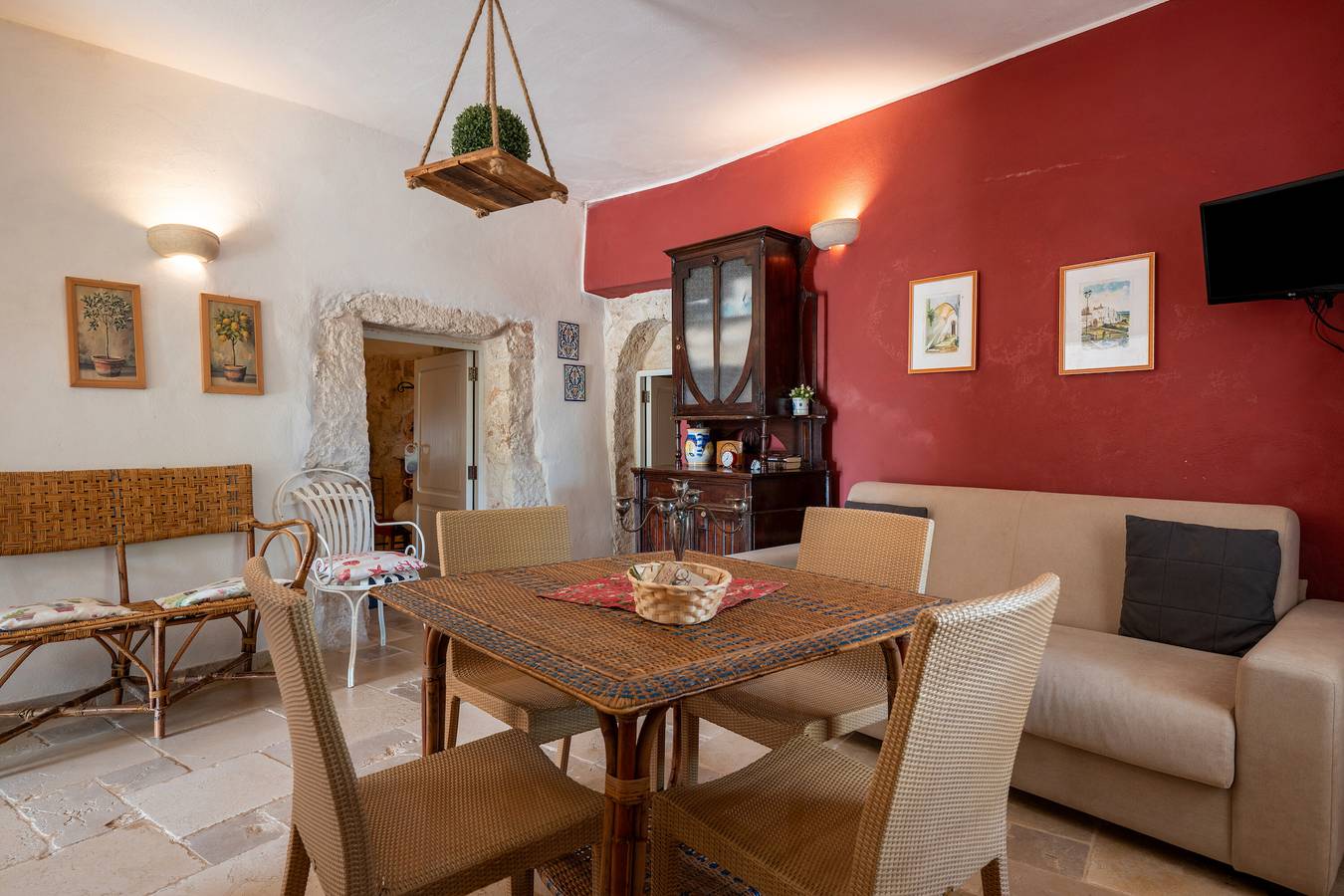 Trullo 'Riccardo' mit privater Terrasse, Wi-Fi und Klimaanlage in San Michele Salentino, Salento