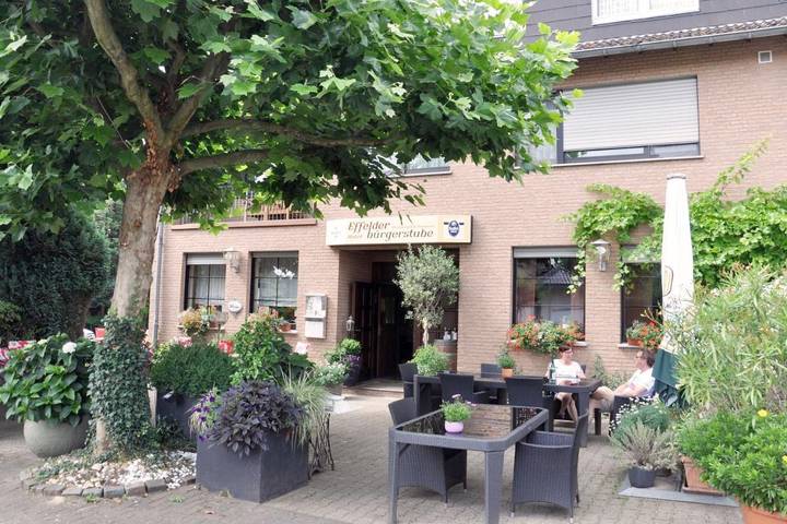 Hotel, mit Terrasse und Ausblick in Wassenberg