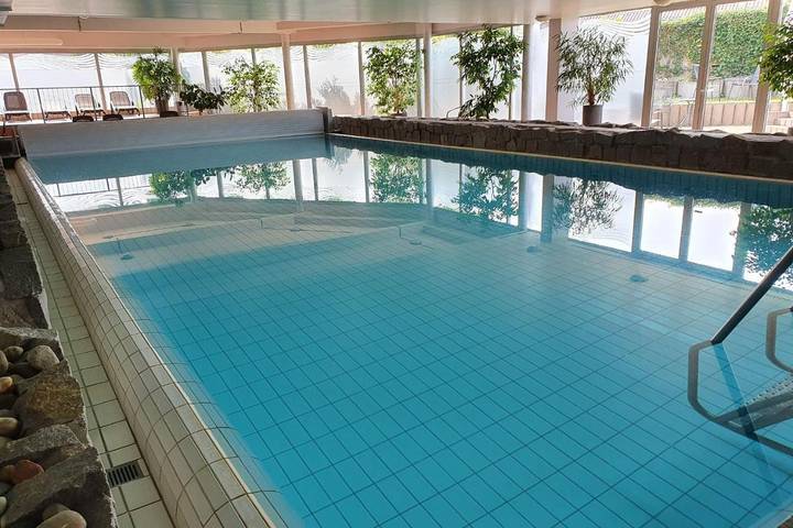 Hotel für 3 Personen, mit Terrasse und Garten sowie Pool und Sauna