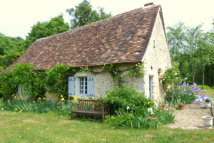 Gîte pour 2 personnes, avec piscine, animaux acceptés