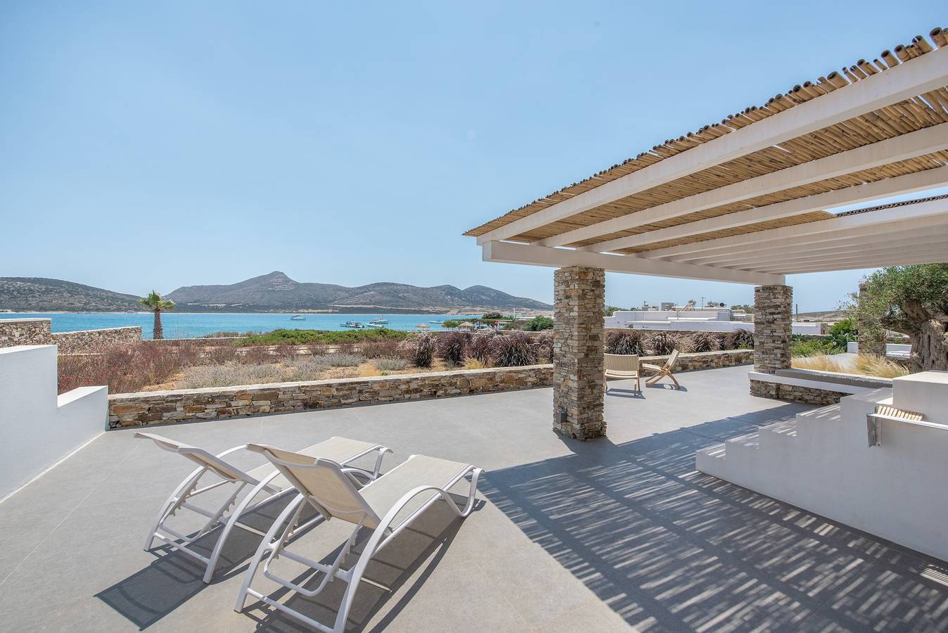 Villa « Farous Seaside Sunset » : vue mer, Wi-Fi et climatisation in Unité régionale de Paros