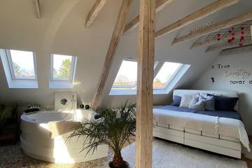 Ferienwohnung für 2 Personen, mit Whirlpool und Garten in Essen