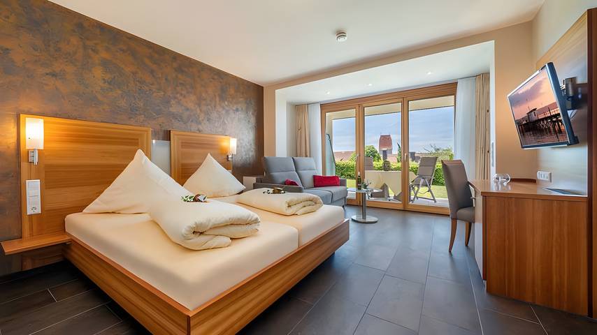 Hotel Mohren Hagnau am Bodensee - Komfortzimmer mit Bergblick in Hagnau am Bodensee, Region Bodensee-Oberschwaben