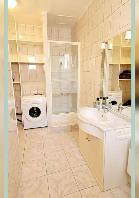 Gîte pour 4 personnes dans Thermes De Neris Les Bains Neris Les Bains - 3