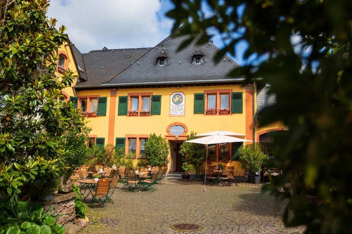 Ferienwohnung für 3 Personen, mit Balkon und Terrasse sowie Garten