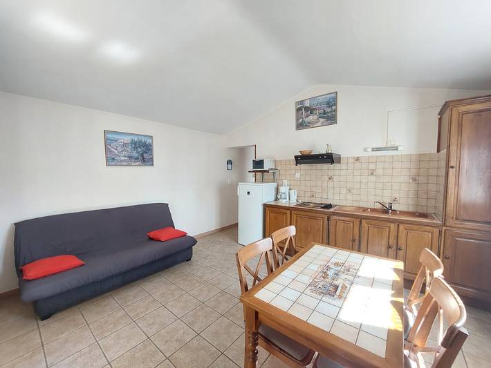 Location de vacances pour 4 personnes, avec jardin à Bessas - 3
