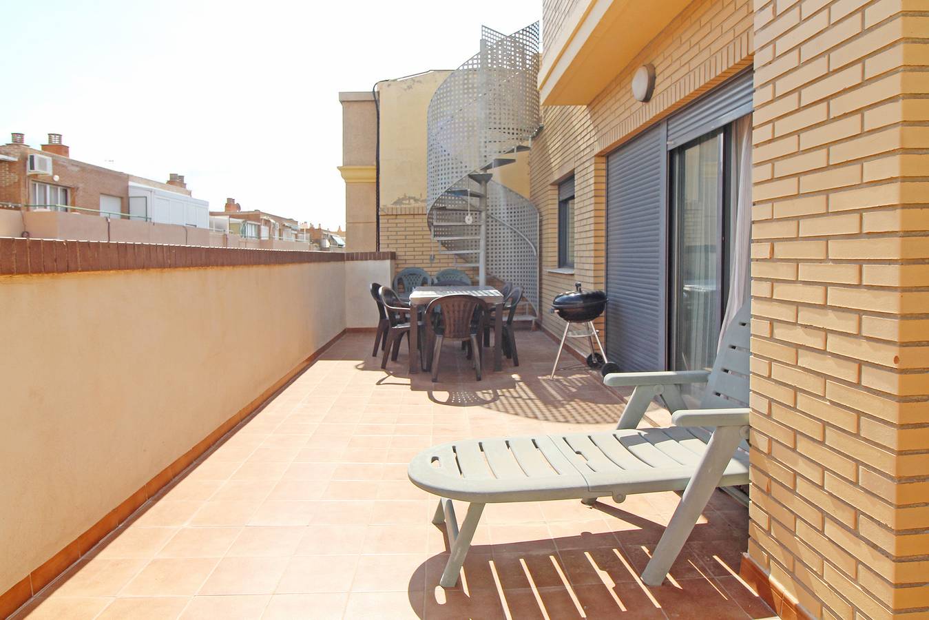 Apartamento entero, Global Vacacional: Ático con 2 terrazas en la playa Puerto de Sagunto in Puerto de Sagunto, Sagunto