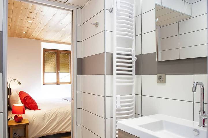 Location de vacances pour 9 personnes, avec terrasse dans Office De Tourisme De Val Cenis Lanslevillard - 4