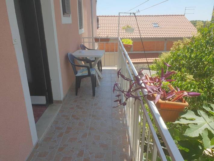 Maison d’hôte pour 3 personnes, avec terrasse et jardin dans Hvar - 3