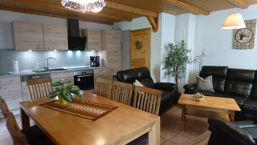 Ferienhaus für 8 Personen, mit Balkon und Terrasse sowie Garten in Oberwiesenthal - 4