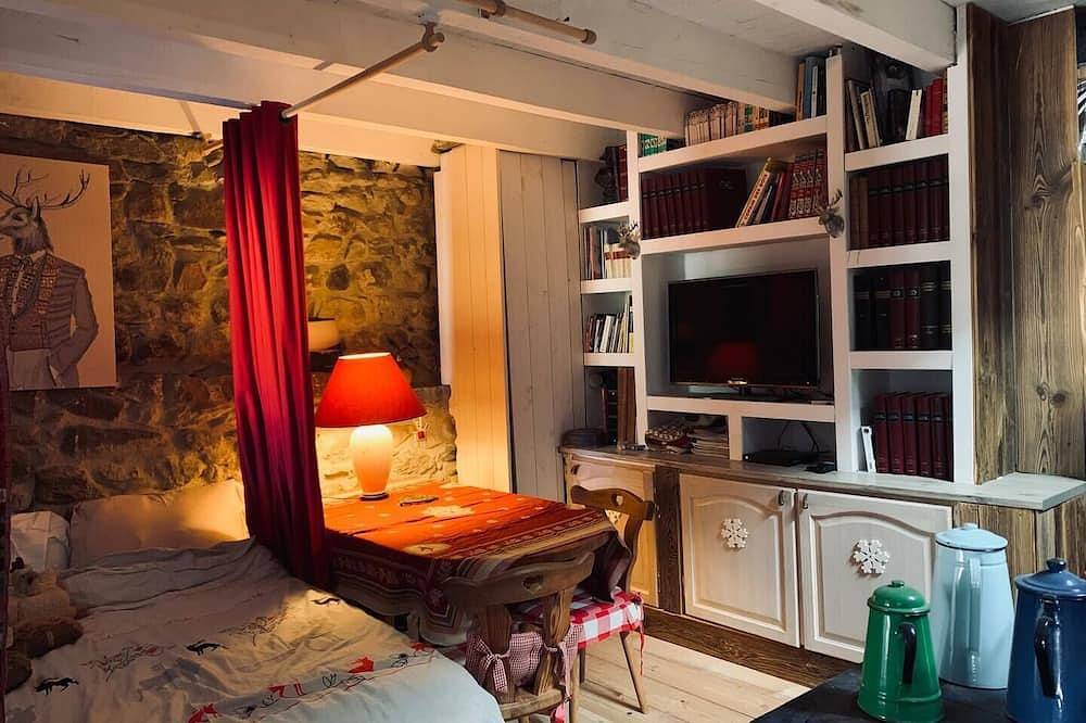 Charming renovated cocoon gîte *exceptional pearl*. in Matemale, Parc naturel régional des Pyrénées catalanes