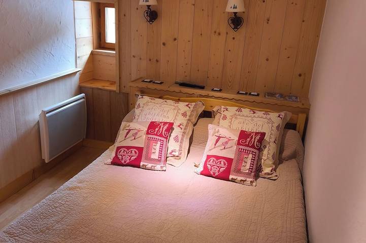 Gîte pour 5 personnes, avec balcon à Planay - 3