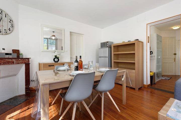 Apartamento entero, Apartamento « Gîte de l'isard »: vistas a la montaña, jardín privado y Wi-Fi in Pierrefitte-Nestalas, Parque nacional de los Pirineos