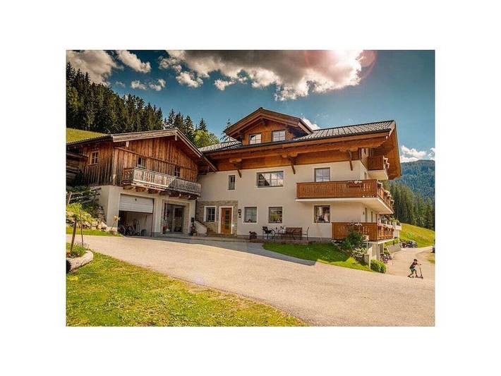 Ferienhaus für 7 Personen, mit Balkon und Terrasse sowie Garten und Sauna in Forstau
