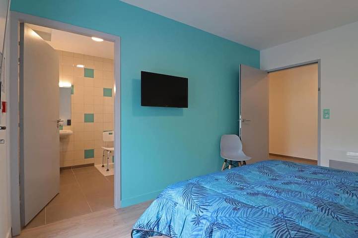 Gîte pour 15 personnes, avec terrasse à Lonlay-l'Abbaye - 3