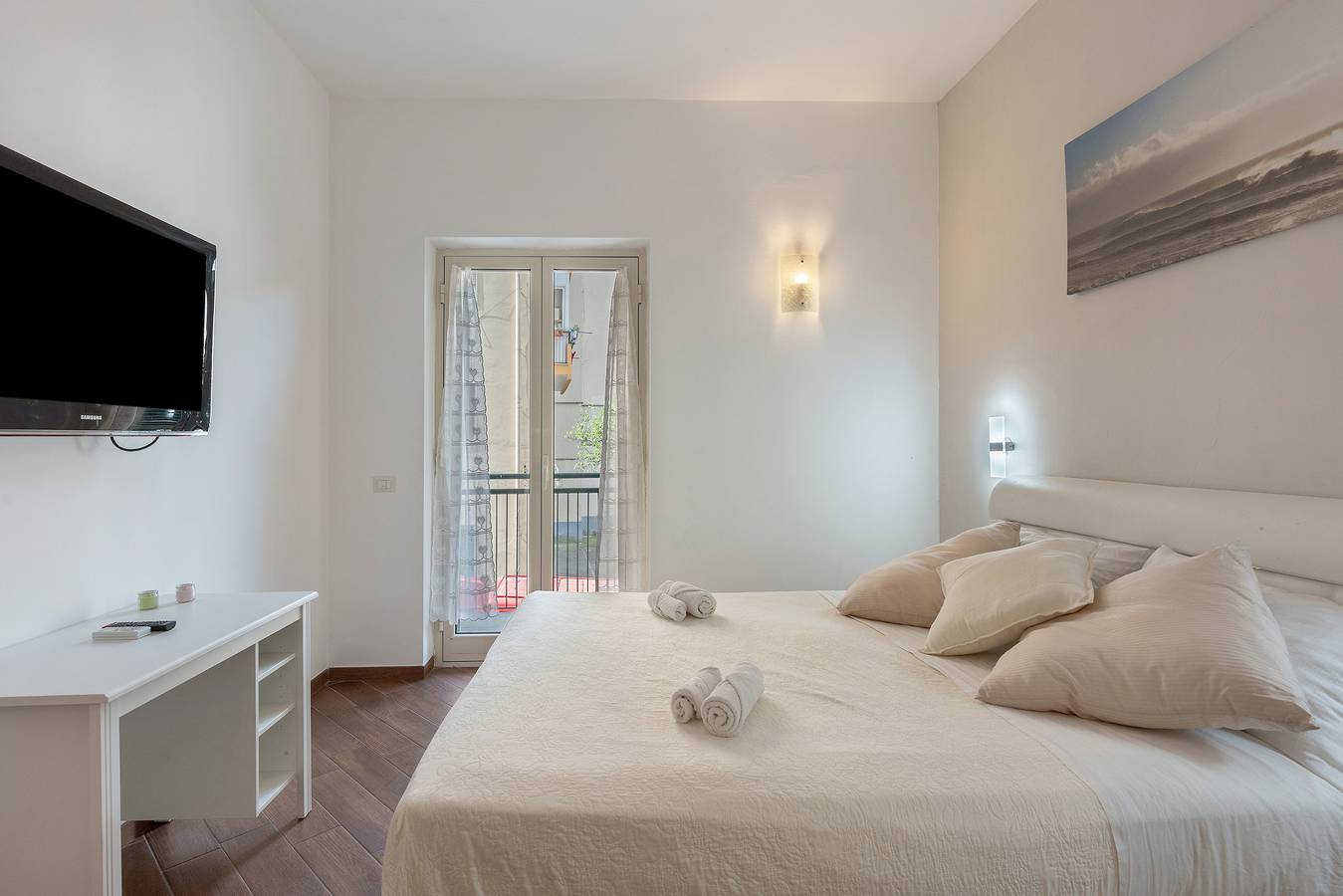 Appartamento intero, Appartamento 'Relais Sofia' con balcone, Wi-Fi e aria condizionata in Vico Equense, Napoli e dintorni