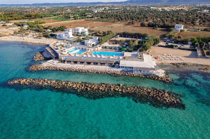 Hôtel pour 3 personnes, avec piscine ainsi que sauna et jardin