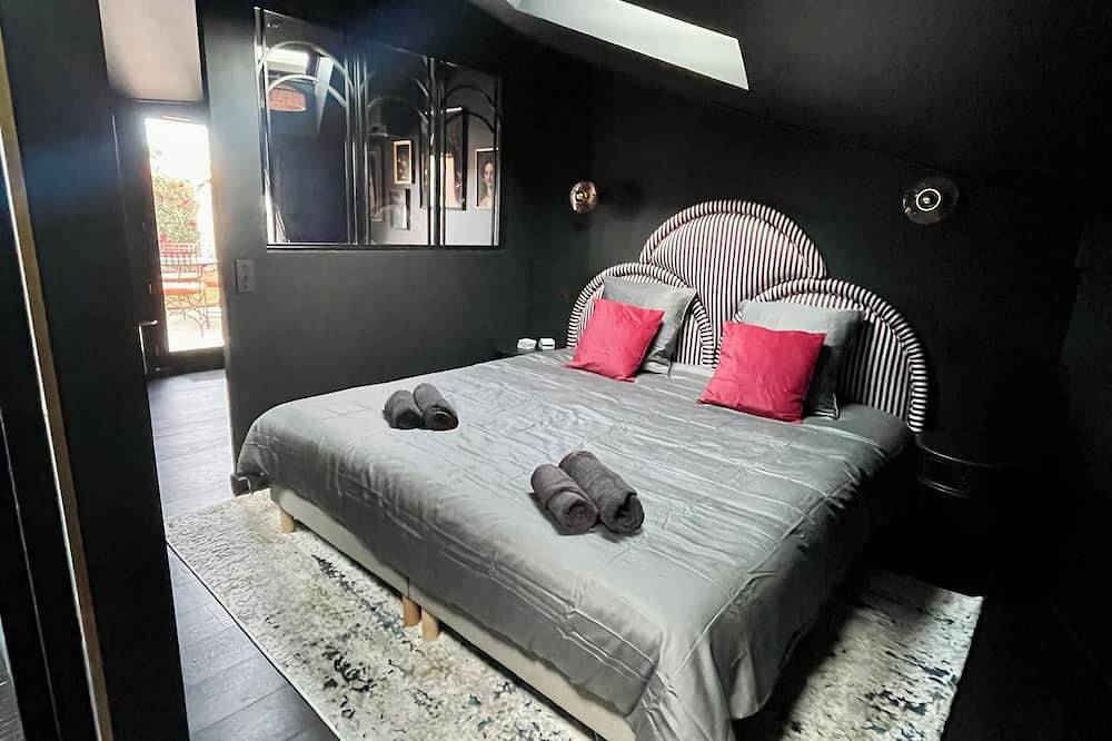 Entire apartment, Latemporel - Mêlant Élégance et Sensualité in Bordeaux, Bordeaux region