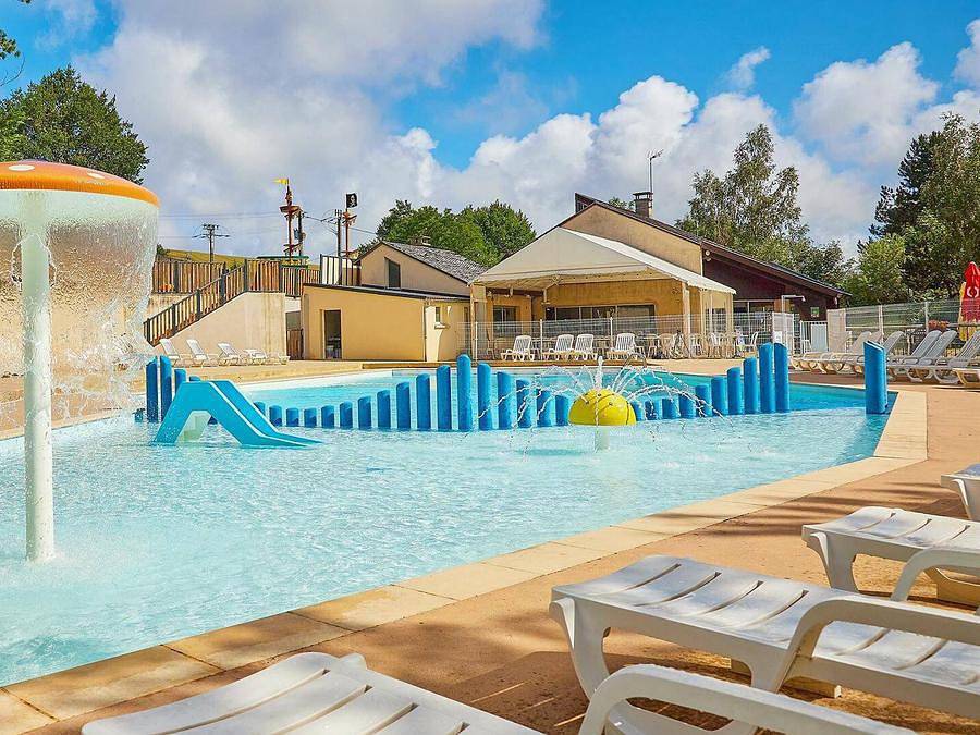 Camping Les Terrasses du Lac - Mobilhome 4 personnes - Cottage - Clim in Pont-de-Salars, Aveyron