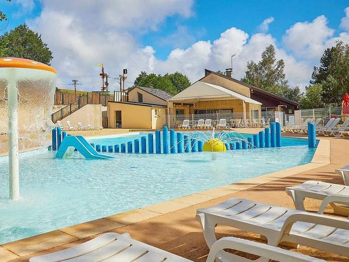 Camping für 7 Personen, mit Kinderpool in Aveyron