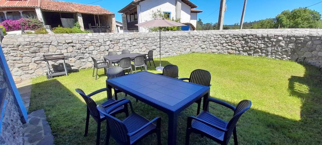 Casa rural para 12 personas, con Balcón y Terraza además de Jardín y Vistas en Celorio - 2