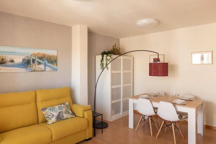 Apartamento de vacaciones para 4 personas, con vistas y balcón - 1